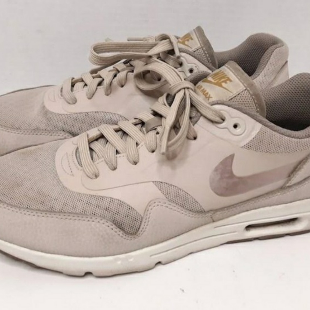 Nike Air Max 1 Ultra Essentials String Iron Metallic Womens size 9.5